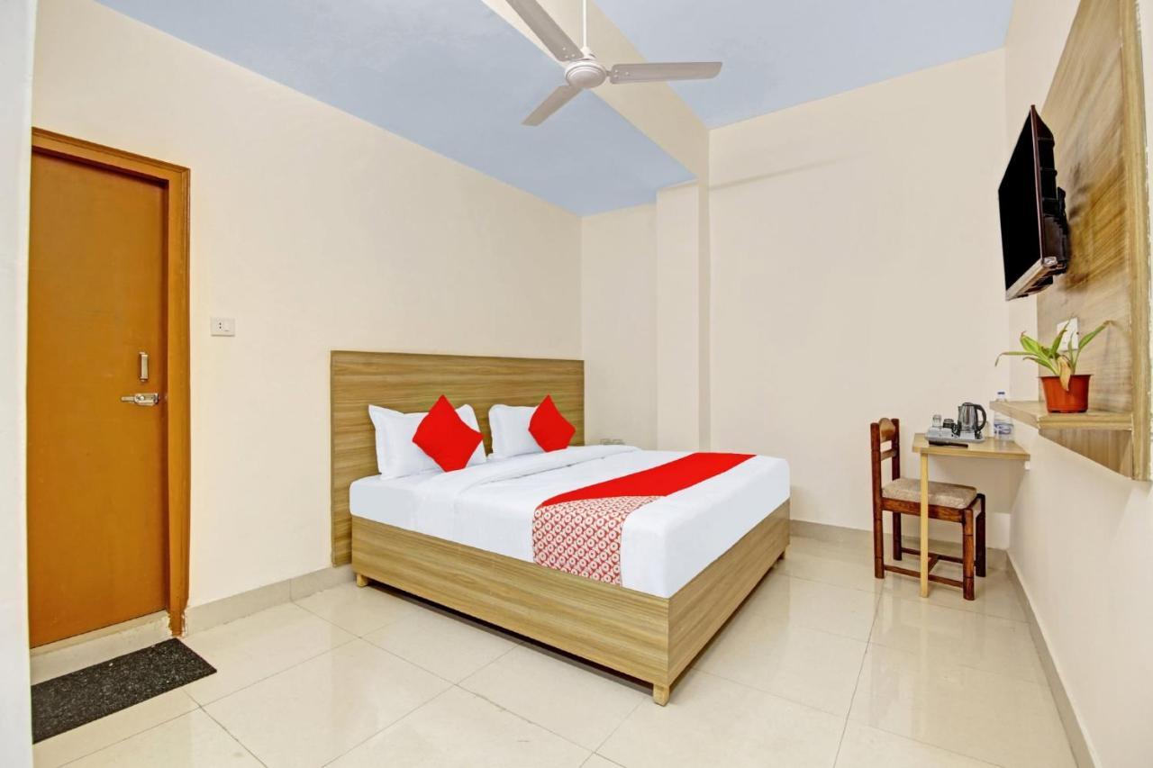 Oyo Flagship 80772 Hotel The Grand Rdc Ghaziabad Dış mekan fotoğraf