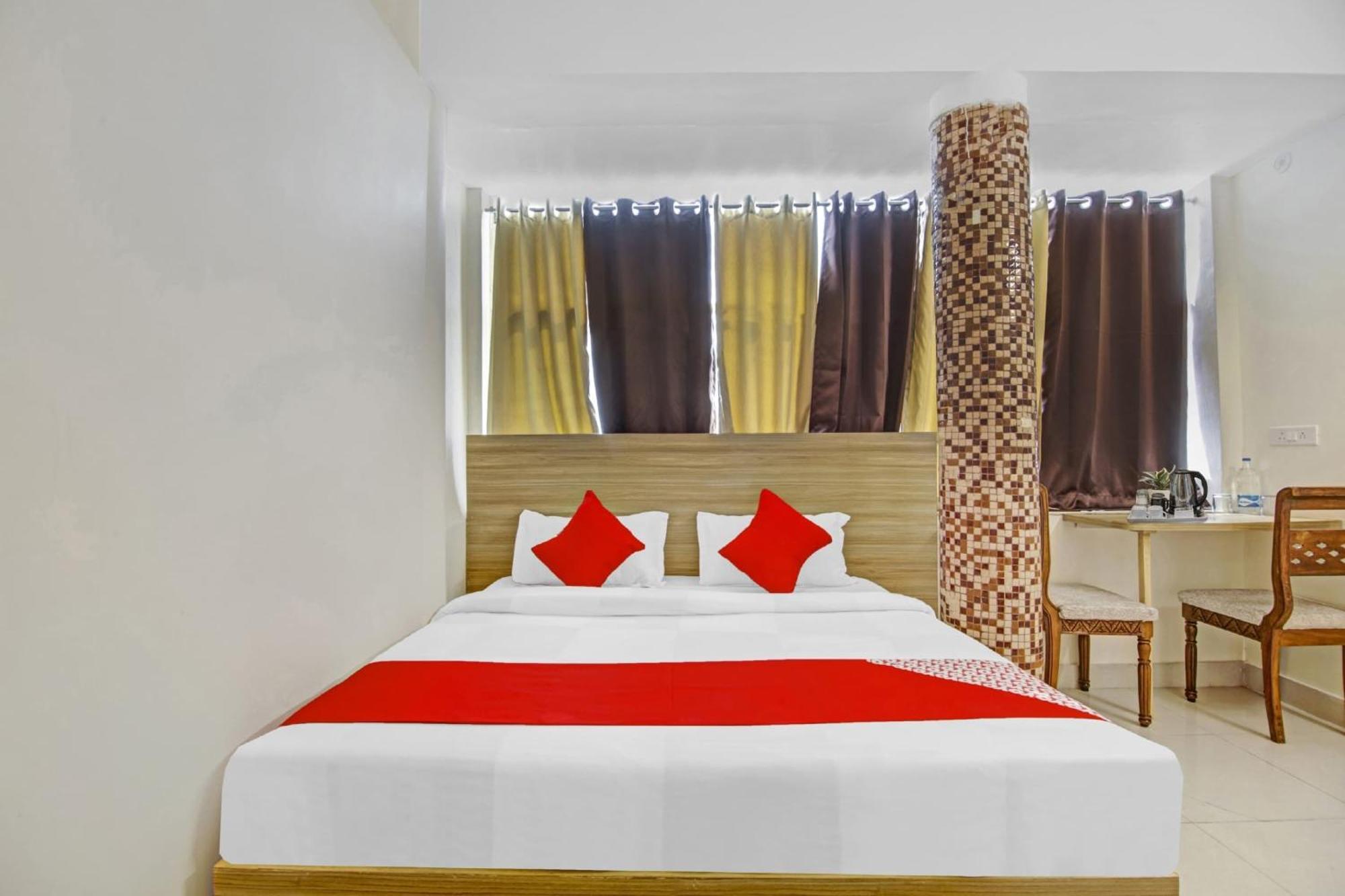 Oyo Flagship 80772 Hotel The Grand Rdc Ghaziabad Dış mekan fotoğraf