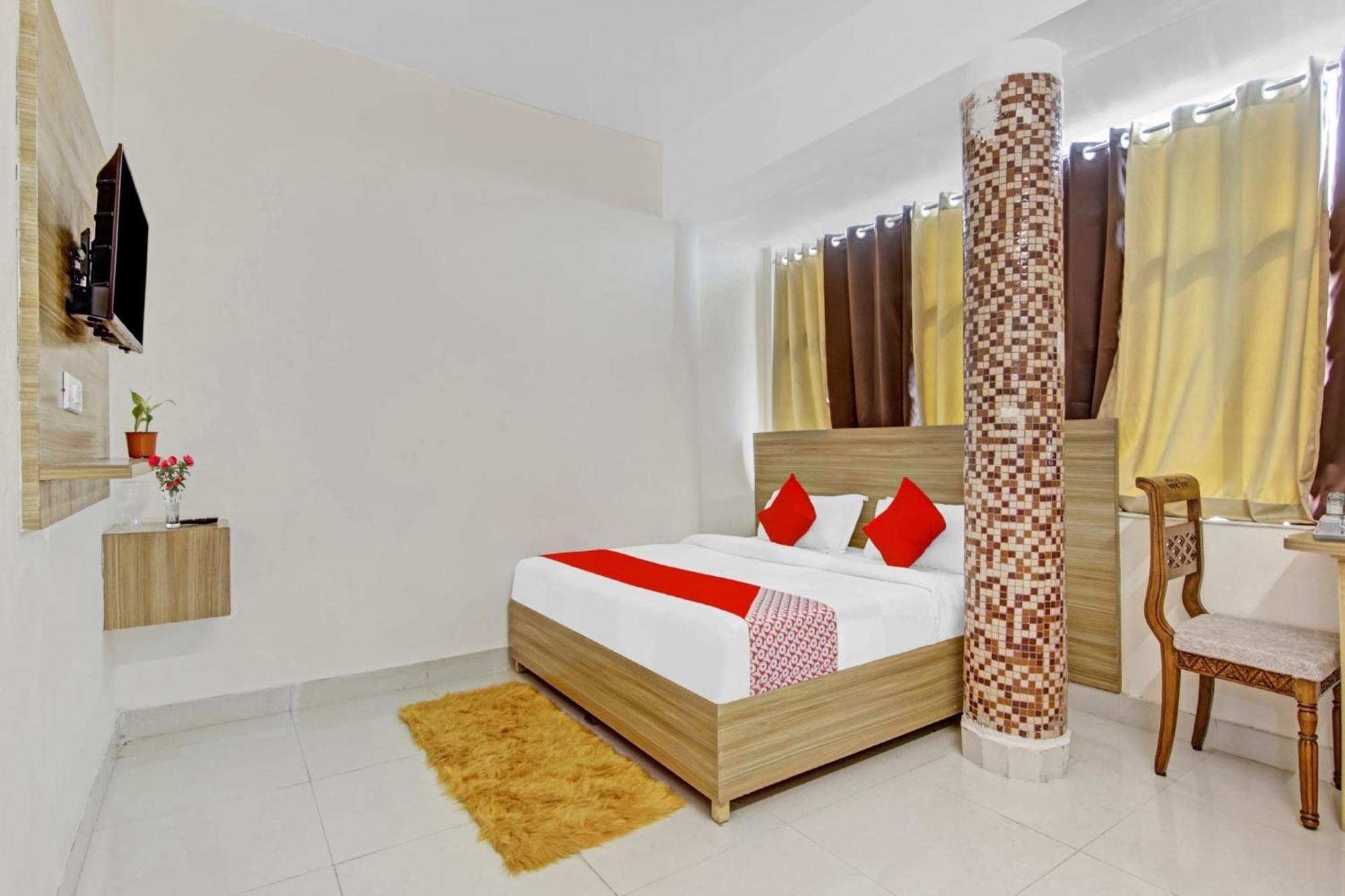 Oyo Flagship 80772 Hotel The Grand Rdc Ghaziabad Dış mekan fotoğraf