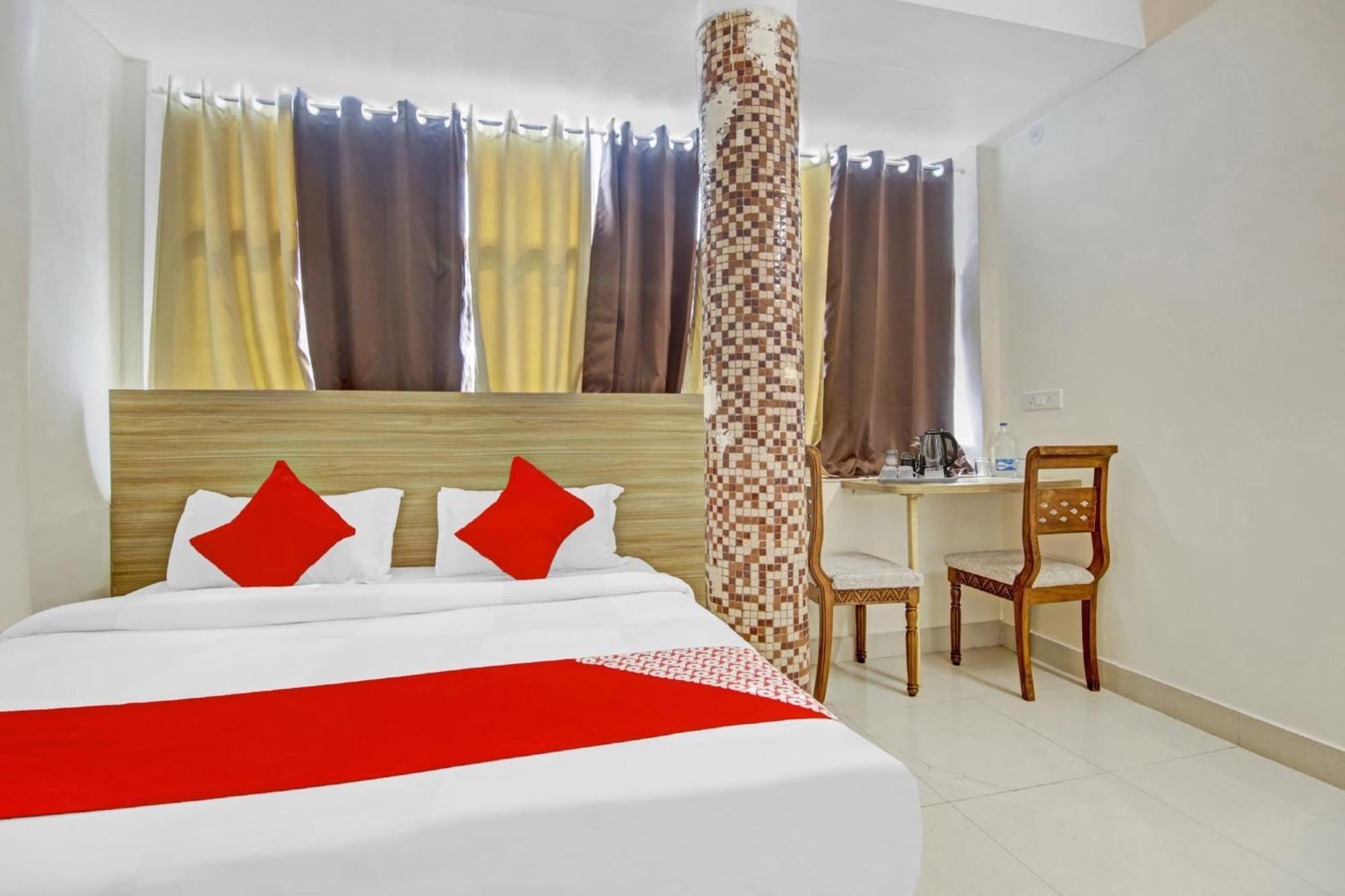 Oyo Flagship 80772 Hotel The Grand Rdc Ghaziabad Dış mekan fotoğraf